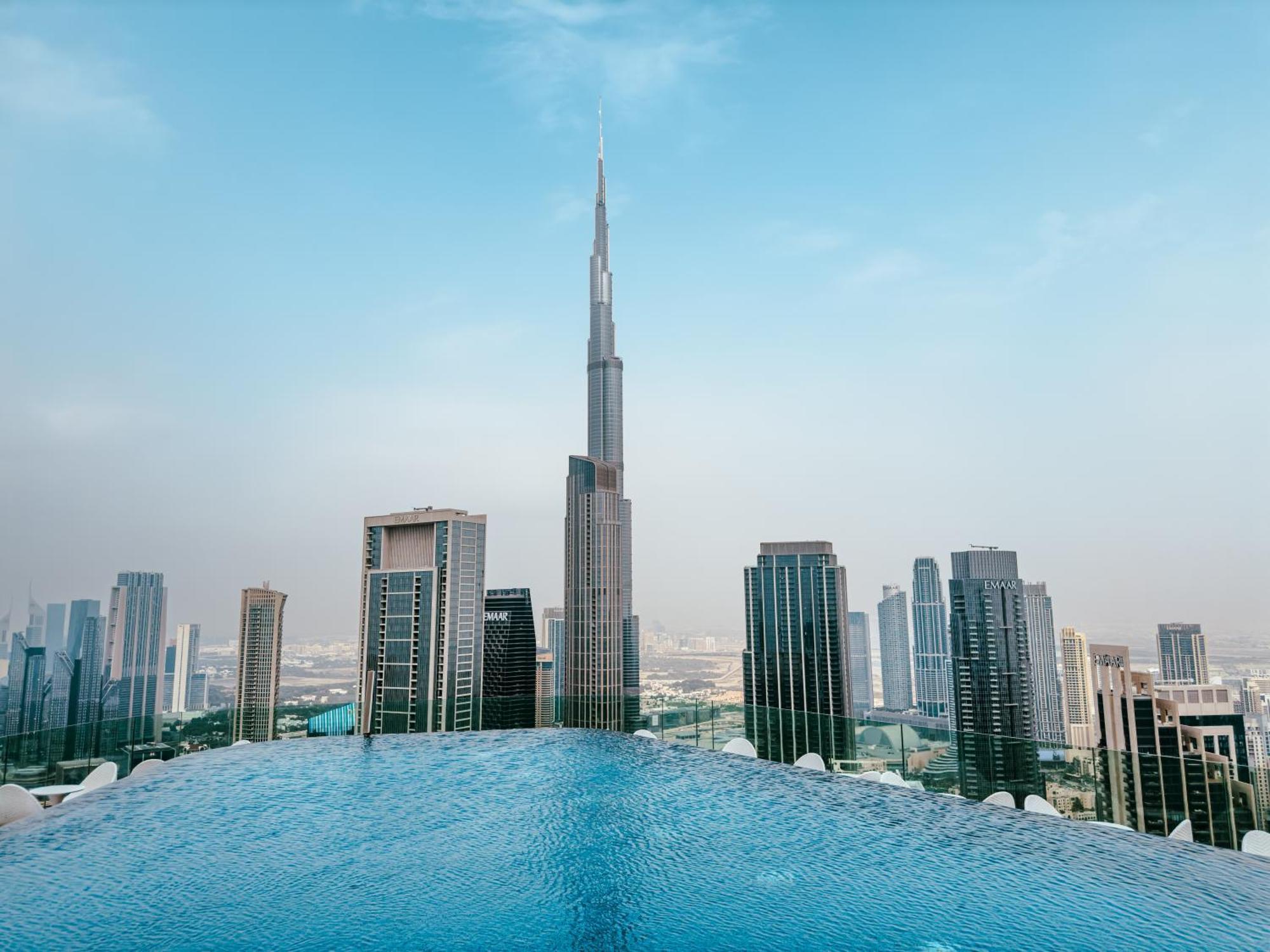 Ferienwohnung Aliving Luxe 2Br With Burj Khalifa View Infinity Pool Midtown-4704 Dubai Exterior foto