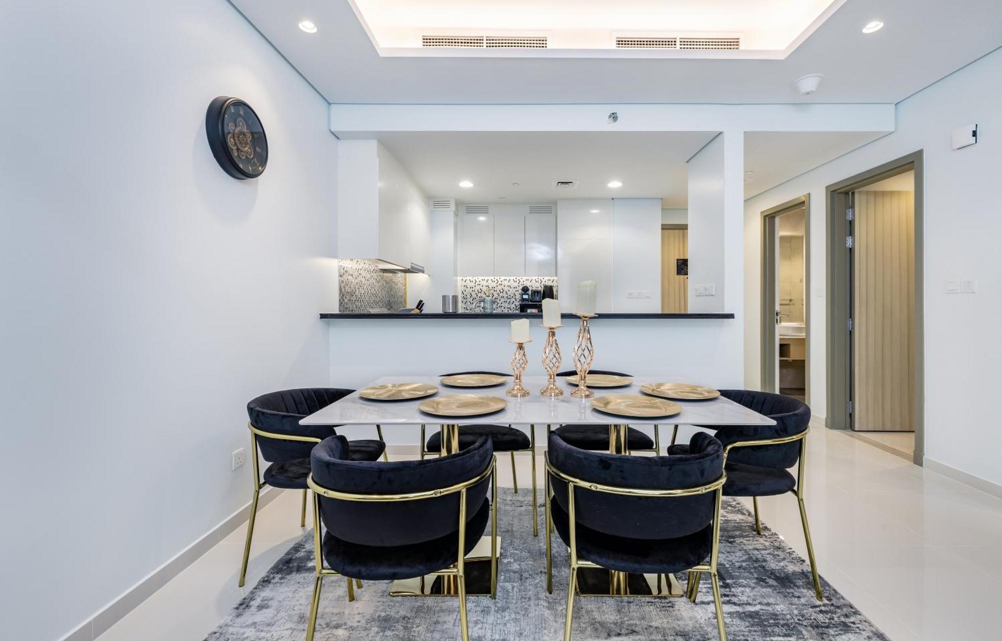 Ferienwohnung Aliving Luxe 2Br With Burj Khalifa View Infinity Pool Midtown-4704 Dubai Exterior foto